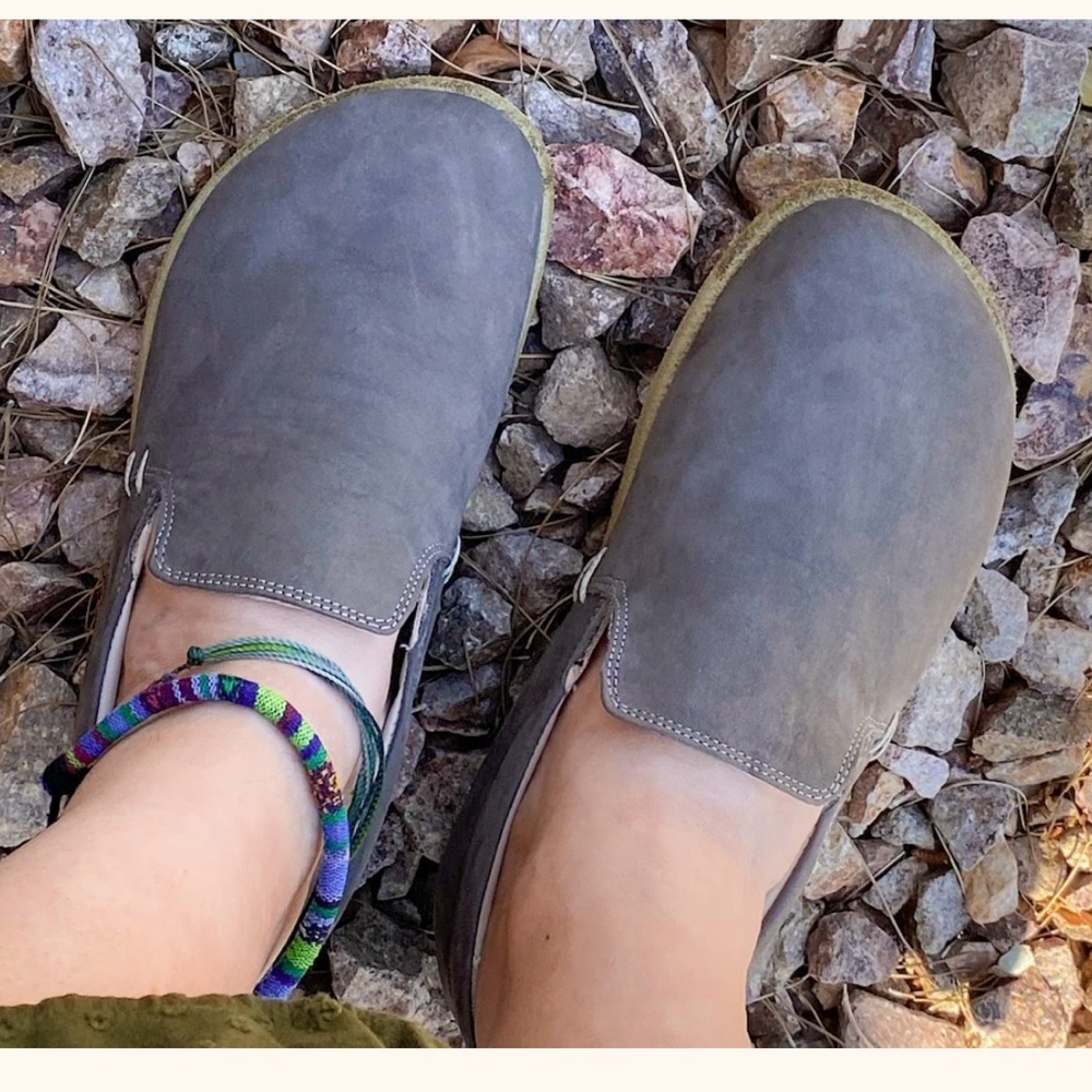 Rhizal Shoes Women's Size 9? Grounding Copper Brio Slip On Gray Leather Flats